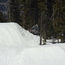 Sl&auml;nger iv&auml;g en frontside 540 &amp;quot;tail&amp. Foto: Per Nyberg (pnyberg). &Aring;kare: Emil Rydell.