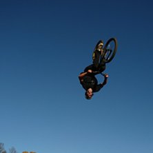 Backflip. Foto: Filip Svensson. &Aring;kare: Fred Adern.