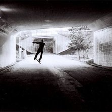 No hand i Nacka. Foto: Per S&ouml;derberg. &Aring;kare: Brosan.