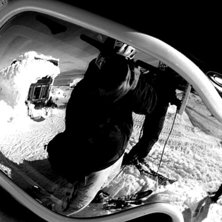 Fin spegelbild i louise googels. Foto: Robin Andersson. &Aring;kare: Louise.