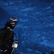 challe blickar ut &ouml;ver dalen i cham. Foto: Eric Westling. &Aring;kare: Challe.
