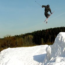 Ohh va skoj de &auml;r &aring;ka skidor:) 3:a med en rev &a. Foto: Ebony. &Aring;kare: Johan Olsson.