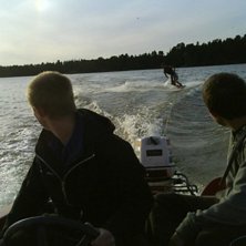 Ute och &aring;kte lite med den nya Wakeboarden ;). Foto: Amadna Jonsson. &Aring;kare: Jag.