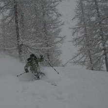 Krafitigt sn&ouml;fall i Monetier. Foto: Jonas Tufvesson. &Aring;kare: Klas H&auml;ll.