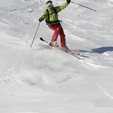 Ingen ny sn&ouml; p&aring; tv&aring; veckor.
Vad g&ouml;r man?
Man. Foto: Henrik Karlsson. &Aring;kare: Emil ``Emilio&acute;&acute; Persson.