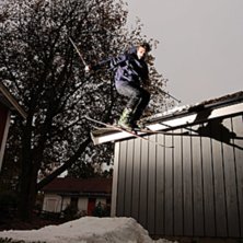 180 och slaktar landningen. Foto: Simon Lindberg. &Aring;kare: Joar Lundberg.