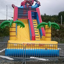 Beitost&oslash;len sommerpark 
Solen skinner ????, ta en.