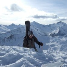 Alltid steget efter..... Hmmm.... D&aring;lig kondis???. Foto: Mico. &Aring;kare: Jeffa.