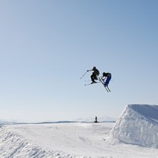 ja me bl&aring;a braller. Foto: pappa. &Aring;kare: jag o oskar.