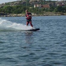 Jag leker lite p&aring; fj&auml;rden. Foto: Kristofer. &Aring;kare: Johan Persson.