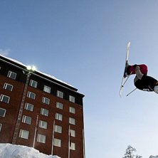 Uppbyggd backe i centrala Kiruna under Kiruna sn&ouml;. Foto: Johan Ylitalo. &Aring;kare: Ok&auml;nd.
