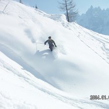 Hitta lite puder p&aring; sidan av backen.
Underbart :. Foto: Martin Lundholm. &Aring;kare: Nicklas Haglund.