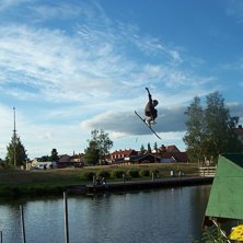 Snurrar runt och runt , samtidigt som jag vinkar �. Foto: Tomas Persson. &Aring;kare: Oskar Bergsman.