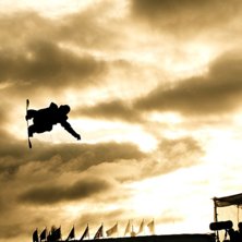 Solnedg&aring;ng under snowboard kvalet.. Foto: Simon Berggren. &Aring;kare: ????.