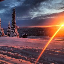 &Aring;pent 22 og 23 april!
Norefjell har stengt sentra.