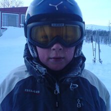 Jag efter ett l&aring;ngt skidpass i bj&ouml;rkliden f&ouml;r t. Foto: Farsan. &Aring;kare: Jag f&ouml;r tv&aring; &aring;r sen.