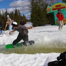 dom bakom vart bl&ouml;ta!!. Foto: tom st&aring;l. &Aring;kare: sven berglund.