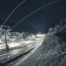 Sn&ouml;rapport fr&aring;n &Ouml;sterrike:/ Gr&ouml;nt i natten.. Foto: Marcus R&ouml;nne. &Aring;kare: http://www.marcusronne.com.