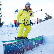 Skidor. Foto: Johanna Carlsson. &Aring;kare: Simon Pettersson Wallin.