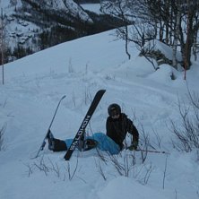 Karin vurpar i v&aring;r skogsbacke!. Foto: Sofia Hakner. &Aring;kare: LilleHedman.