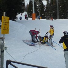 Jag lyckades f&aring; med mig ett staket, en reklam sky. Foto: Jesper Jonsson. &Aring;kare: Emma.