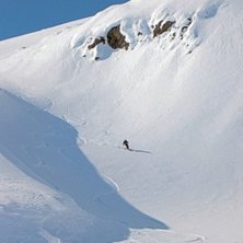 Morten testar framsidan p&aring; Dulko det 5e lyftet f�. Foto: Peter &Ouml;stbergh. &Aring;kare: Morten Dahlfors.