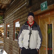 Niclas, tillf&auml;llig g&auml;st hos tant Erika i Obdach . Foto: Alexander F&uuml;rd&ouml;s. &Aring;kare: Niclas Carlsson.