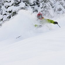 Kicking Horse local Tessa Parry pl&ouml;jer det ber&ouml;m. Foto: Kim Molander. &Aring;kare: Tessa Parry.