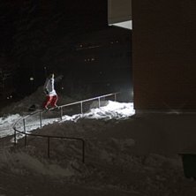 shreddar h&aring;l p&aring; c r&auml;cket. Foto: Gustav wennerstr&ouml;m. &Aring;kare: Jesper wiklund.