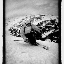 Efter att ha fotat de andra 
grabbarna en dag s&aring;. Foto: Henrik Hjerling. &Aring;kare: Tobias Ivarsson.