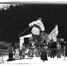 Skid&aring;kare slipar skidorna,
film gubbe filmar och. &Aring;kare: D B.