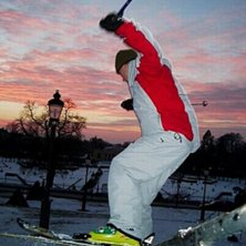 Ebony Flying Action Circus representerar p&aring; kungl. Foto: Paka Nordholm. &Aring;kare: Daniel Nordholm.