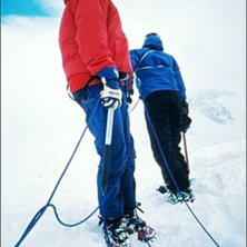 stefan palm och anna sj&ouml;gren p&aring; topp vid narvik. Foto: David Elmfeldt. &Aring;kare: Stefan Palm och Anna Sj&ouml;gren.