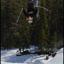Backflip i Bjurs&aring;s... Vej ej av vem, men bilden �. Foto: Emil Gustafson. &Aring;kare: Vet Ej.
