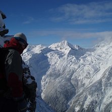 Glorious day shralping big lines. Foto: Scott Kells. &Aring;kare: Ryan Creary.