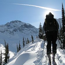 Topptur i Rogers Pass. P&aring; v&auml;g upp i Bonnie Trees. Foto: Johan Olofsson. &Aring;kare: Johanna M&ouml;rk.