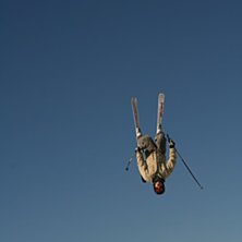 Backflip igen. Foto: Rickard Croy. &Aring;kare: Joakim Croy.