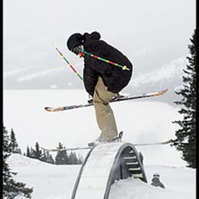 skutt me grab &aring; en skida p&aring; boxen 

&uml;Tack And. Foto: Andreas Timf&auml;lt. &Aring;kare: Staffan Zackrisson.