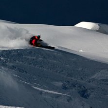 US skier Drew skiing a new line in Las Le&ntilde;as Vall. Foto: Stefan Joller. &Aring;kare: Drew Hartley.