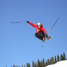 Drog p&aring; en sk&ouml;n Mute i cornern i Bydalens DreamP. Foto: Tomas Johansson. &Aring;kare: Gustav Ekroth.