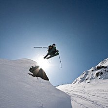 Eftersom vi var helt ensamma tog oss lite tid att . Foto: Alexander Thurban. &Aring;kare: David Clemensson.