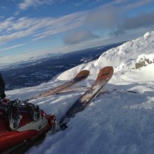 Hudarna p&aring; och Jetvindar p&aring; toppen. Blir inte b�. Foto: Anders Sundstr&ouml;m. &Aring;kare: Anders Sundstr&ouml;m.