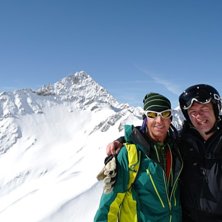 Tr&auml;ffade ikonen Glen Plake p&aring; toppen av Cresta D. Foto: Tobbe.