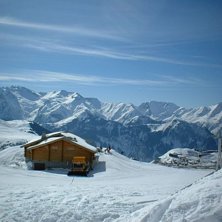 Utsikt &ouml;ver en del av Alpe D&amp;#039; Huez. Foto: Jim Persson.