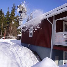 Dropp fr&aring;n Anderssons tak. Foto: Marit Andersson. &Aring;kare: Martin Andersson.