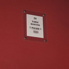 orka bry sig om denna skylten inne p&aring; Funky!.