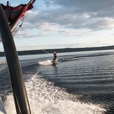 Jag &aring;ker Wakeboard . Foto: Mari Bergsmo. &Aring;kare: Matthias Bergsmo.