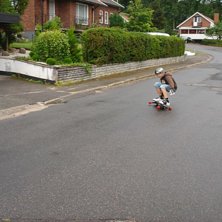 Det &auml;r ja n&auml;r ja slaidar med freebord!!:D Det va. Foto: Karin. &Aring;kare: &amp;quot;OLLE&amp;quot;.