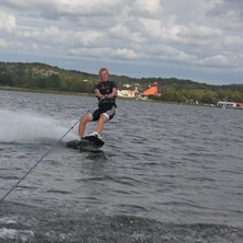 Foto: Henrik Eliasson. &Aring;kare: Henrik Ewerstrand.