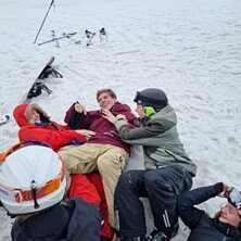 Tillsammans i sn&ouml;n.